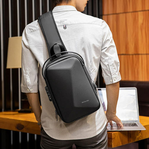 洛克兰硬壳防盗斜挎胸包 CRB254 黑色 —rxs 商品图2
