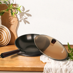 康宁PYREX精铁炒锅 | 精铸无涂层，大火爆炒更安心