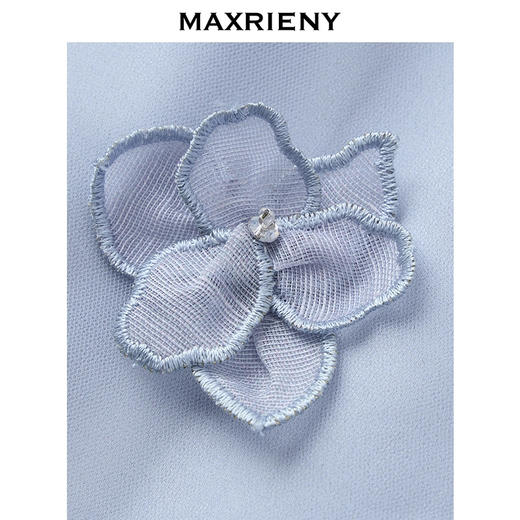 MAXRIENY25年夏季新款宫廷花仙子半裙立体花朵网纱裙晨雾蓝高腰(货号:MF86SK006) 商品图1