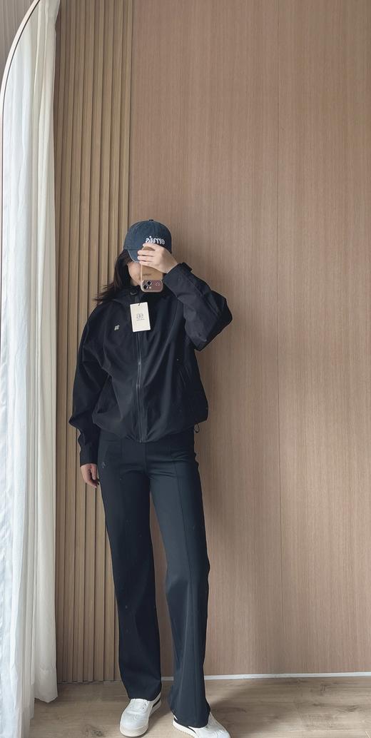 点此购买 可隆春秋季女士2L防风防水夹克户外短款硬壳上衣外套 ye 329653 商品图5