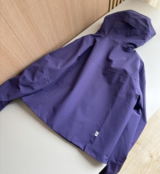 点此购买 可隆春秋季女士2L防风防水夹克户外短款硬壳上衣外套 ye 329653 商品图14