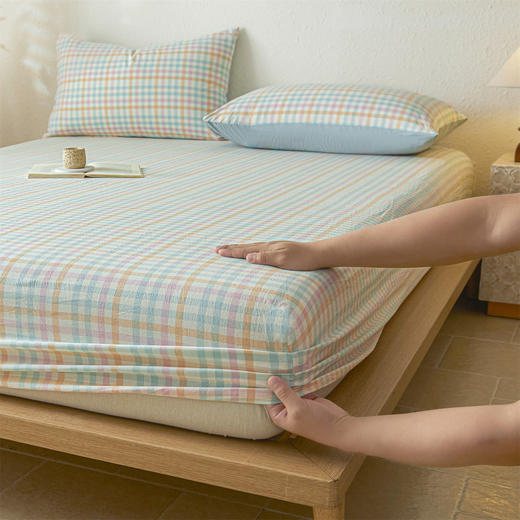 【品牌直发】加倍生活 全棉水洗棉格子系列单床笠/三件套 新疆棉床笠 商品图2