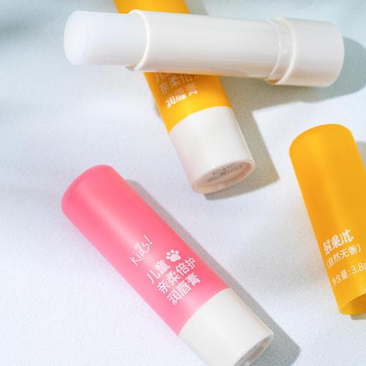 熊果滋儿童亲柔倍护润唇膏 自然无香-水蜜桃香3.8g（250557-（250558） 商品图1