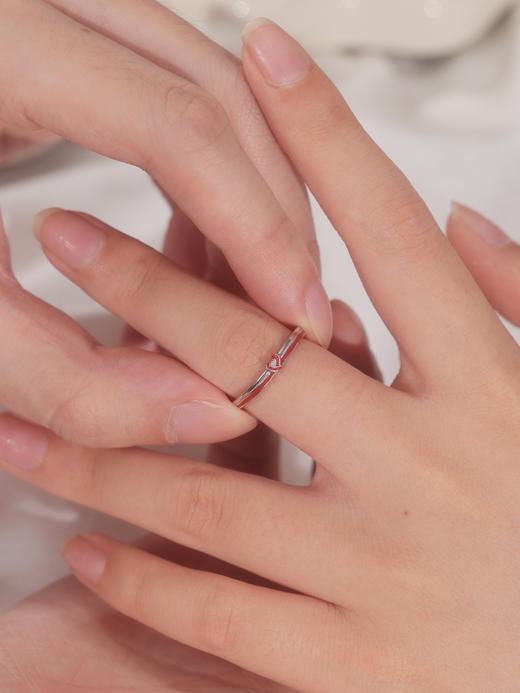 卡蒂罗KADER 夜光同心结情侣对戒  钟久久爱意交织同心结轻奢浪漫精致简约百搭开口可调节素圈一对 千千结甜蜜饰爱约会告白 商品图7