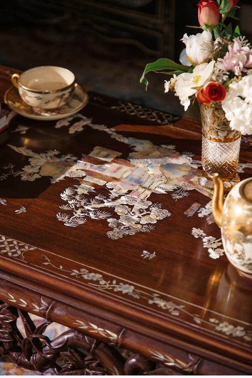 独角鹿西洋古董1900年代亚洲出品花果竹节造型硬木精雕装饰传统田园人物主题螺钿镶嵌桌几 商品图3