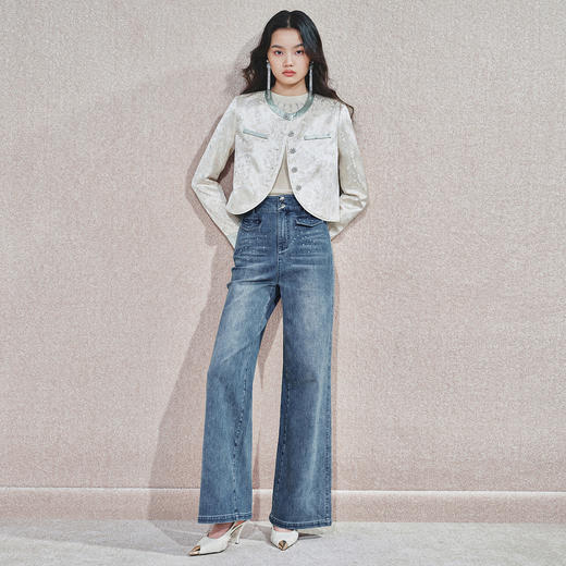 MAXRIENY精致复古感提花缎面短外套女国风气质新中式短款上衣(货号:MS85JA774A2201) 商品图3