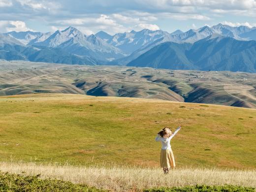 伊犁秋时 | 新疆草原秋色 赛里木湖 越野轻旅拍小团 8日 商品图0