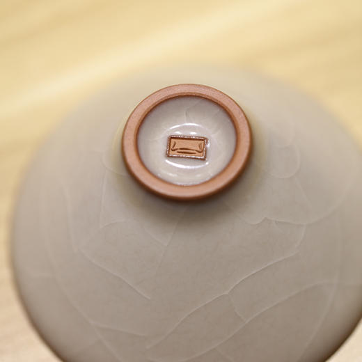 问鼎哥窑牛角款斗笠杯 商品图2