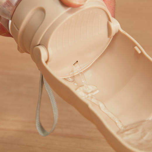  宠物猫咪狗狗便携式户外饮水杯水壶可折叠多用碗 商品图4