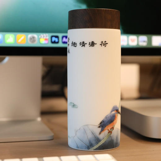 荷塘清趣双层肤感陶瓷保温杯 商品图0