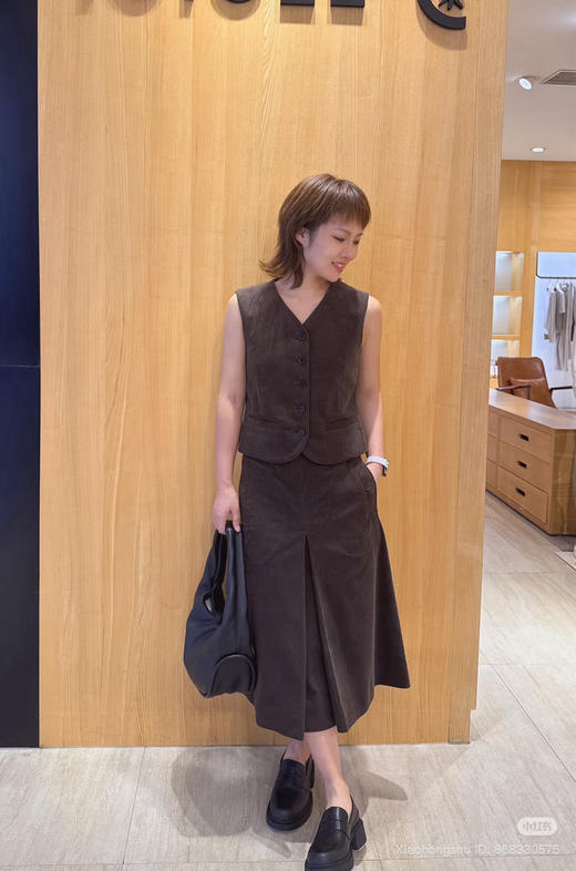 95-6 独家圆正 小禾 灯芯绒系列 马甲 半身裙 套装 商品图0