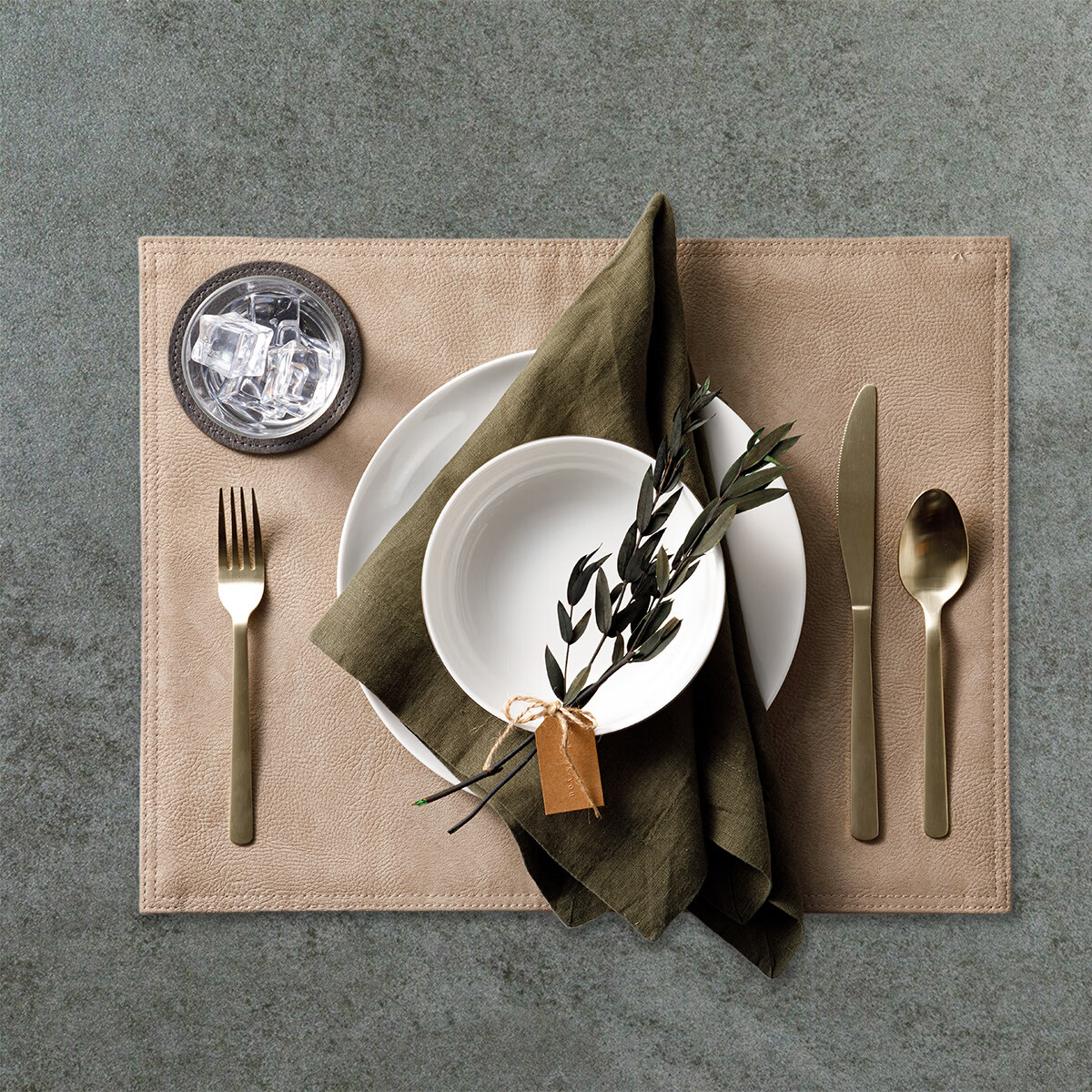   餐桌垫子西餐垫餐具垫PVC餐垫 LEATHER-LIKE