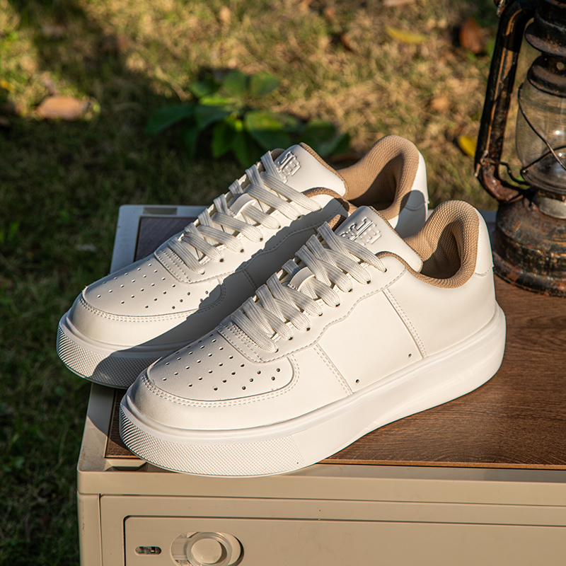 四季通用情侣板鞋男女简约厚底增高运动休闲春季小白鞋韩版学生