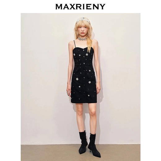 MAXRIENY【银河精灵-商场同款】精致华丽感满钻吊带连衣裙显瘦法式(货号:MC85DR367) 商品图0