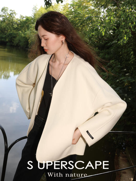 素舶 经典B入款全羊毛极简立体剪裁v领短款双面呢大衣外套 商品图4