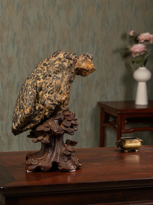 清	珍珠灵璧石高瞻远瞩赏石（红木座） 商品图0