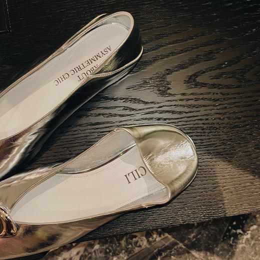 BIUCILI 「慢度时光」优雅极简金属可两穿方头单鞋 商品图6