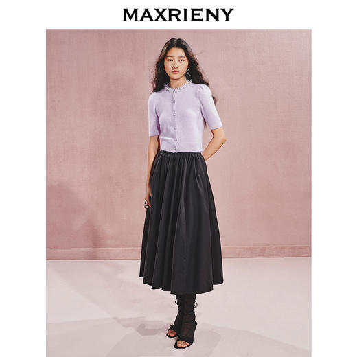 【贵雅日常-商场同款】MAXRIENY珍珠钻链装饰复古毛衫套头上衣(货号:MC85SW528) 商品图2