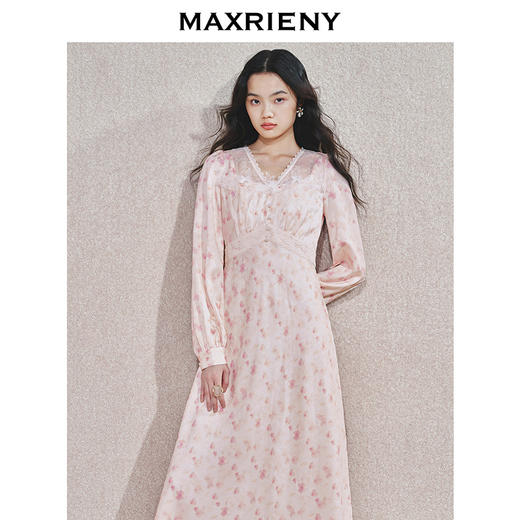 MAXRIENY秋日氛围感温柔连衣裙蕾丝拼漫珍珠纽扣立体花浅色系穿搭(货号:MS85DR773) 商品图2
