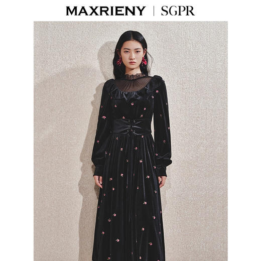 MAXRIENY【商场同款】法式甜美连衣裙24冬刺绣收腰精致赫本风长裙(货号:MS85DR753) 商品图1