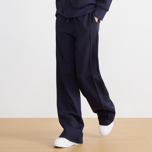 EITIE爱特爱舒适休闲卫裤显瘦直筒百搭松紧腰长裤2025秋季新款C2505824 商品图2