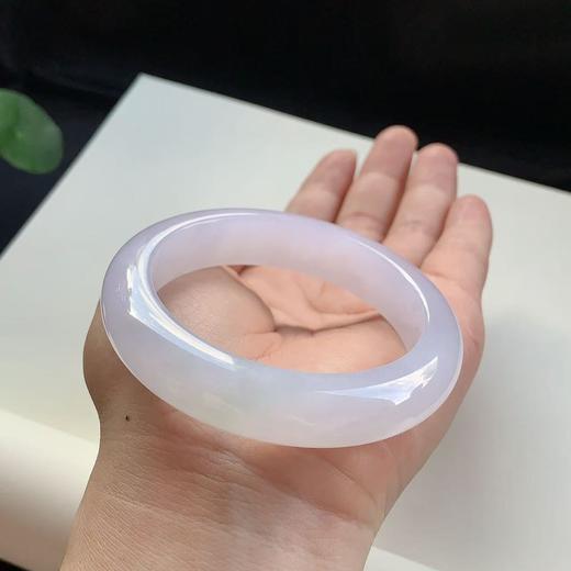 高货浅紫色翡翠手镯 传家宝温润圆满中式翡翠手镯49625031820H（一口价） 商品图5