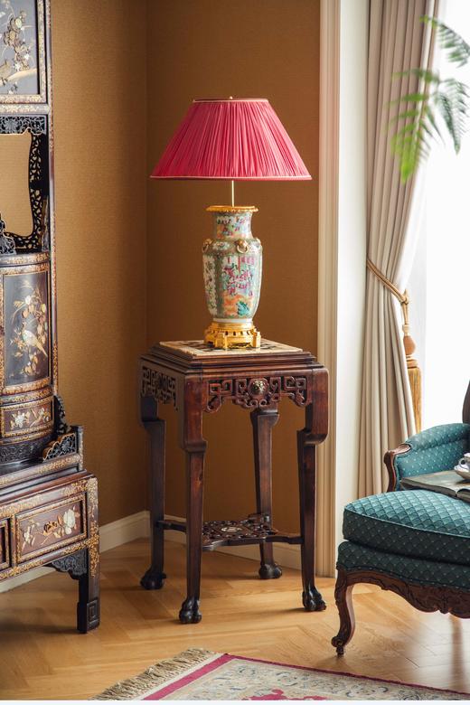 独角鹿西洋古董19世纪法国出品VIARDOT东方风格瑞兽造型铜鎏金精雕装饰吉祥回纹硬木镂雕嵌棋盘格大理石台面花几 商品图1