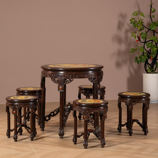 二十世纪	红木镶粉彩瓷板双龙戏珠圆台圆凳成套（一桌五凳） 商品图1