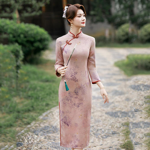 SC22064新款春季印花麂皮绒长款七分袖显瘦旗袍中国风气质修身连衣裙 商品图3
