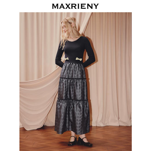 MAXRENY25年秋季新款宫廷复古风连衣裙显瘦气质长袖针织黑色优雅(货号:MF86DR504) 商品图1