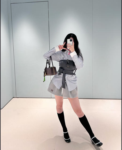 谬谬  25ss早秋新款系列  条纹长袖衬衫（SS） 商品图1