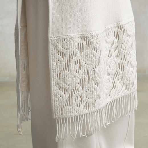 【林栖设计小店】（现货）纯白系列绵羊毛毛织连衣裙镂空仿手钩花2025秋季新款开衩长裙女1953057 商品图3