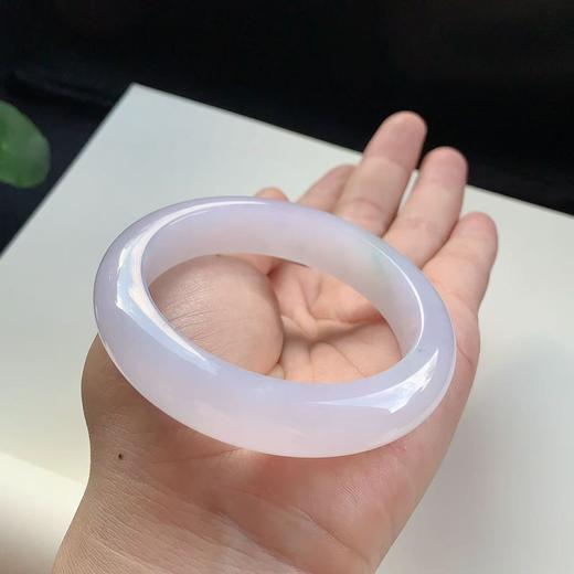 高货浅紫色翡翠手镯 传家宝温润圆满中式翡翠手镯49625031820H（一口价） 商品图4