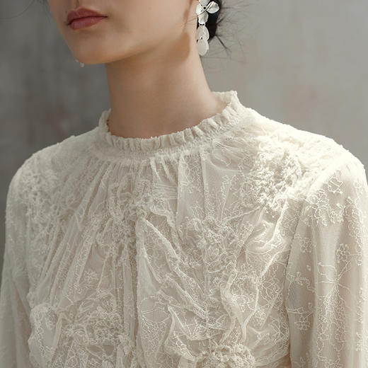 【林栖设计小店】蕾丝衬衣花边优雅肌理感修身显瘦2025秋冬新款长袖上衣女1954033 商品图7