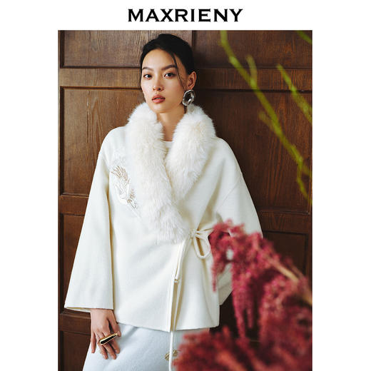 MAXRIENY贵雅新中式绵羊毛大衣24年冬新款刺绣廓形大毛领外套澳毛(货号:MS85CT759) 商品图0