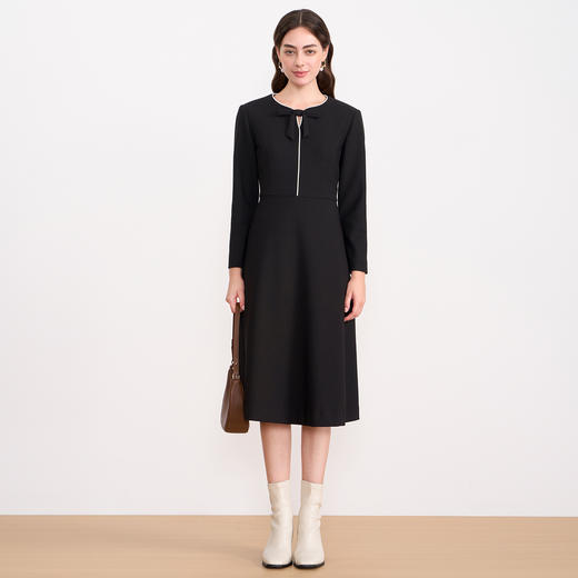 ITIE爱特爱气质蝴蝶结撞色线条气质通勤显瘦连衣裙2025秋冬新款D2507919 商品图1