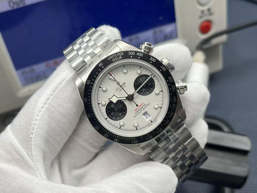 ZF新品—帝舵全新碧湾计时型(Tudor BlackBayChrono)腕表—经典元素与现代创新的精妙平衡,是真正意义上的“帝舵毕业款”整表基于正品original原版开模的super copy工精细 商品图9