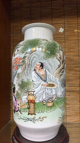 茶圣品茗图瓶