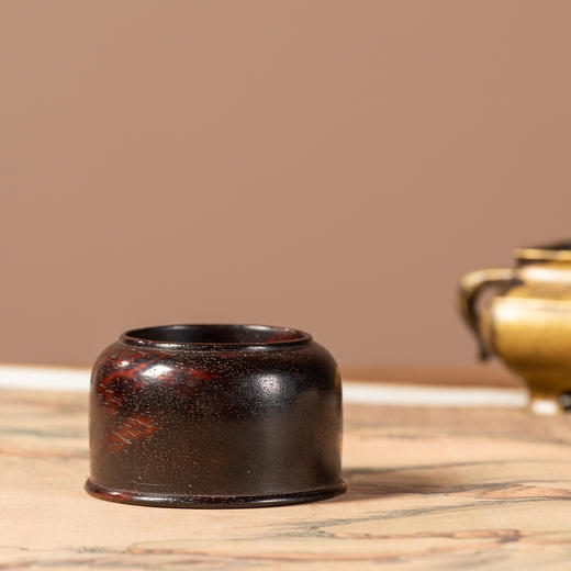 清	紫檀嵌黄花梨底马蹄尊水盂 商品图0