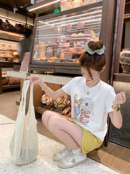 <曾小咸推荐>现货秒杀！最后一波 ！彩色字母印花白色宽松短袖 日常119.99 立减70 秒杀49.99！ 商品图9