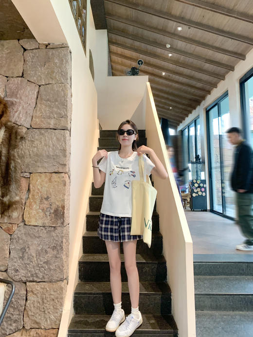 <曾小咸推荐>现货秒杀！最后一波 ！高腰显瘦休闲藏蓝色格子短裤 日常119.99 立减60 秒杀59.99！ 商品图9