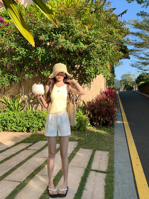 <曾小咸推荐>现货秒杀！最后一波 ！ 2色短款吊带背心 日常79.99 立减40 秒杀39.99！ 商品图7