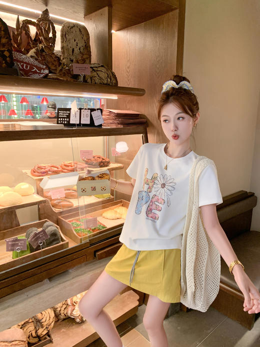 <曾小咸推荐>现货秒杀！最后一波 ！彩色字母印花白色宽松短袖 日常119.99 立减70 秒杀49.99！ 商品图11