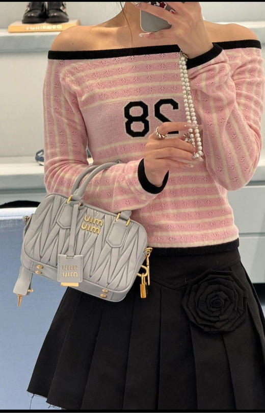 miumiu 保龄球 mini 矢车菊蓝 褶皱 羊皮 斜挎包 商品图3