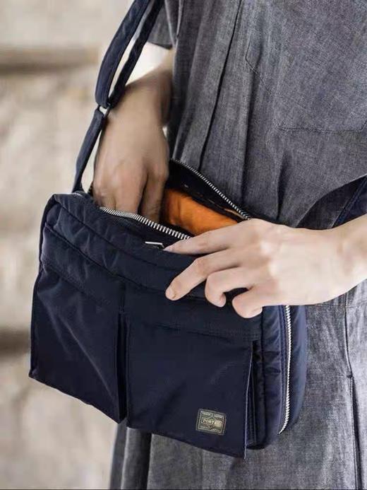 男款TANKER 大号通勤斜挎包la 商品图1