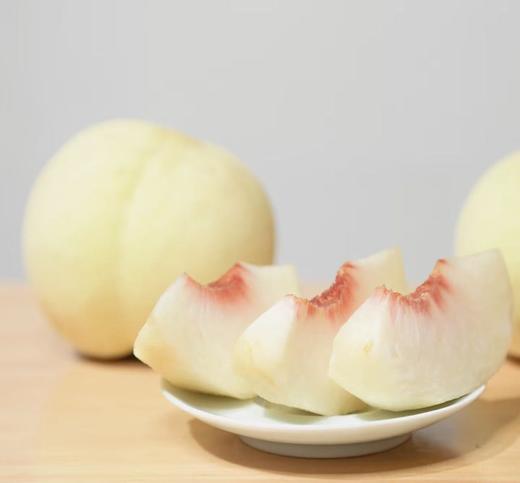 【39元购】山东蒙阴白雪蜜桃丨果肉细腻 桃香诱人鲜甜 商品图2