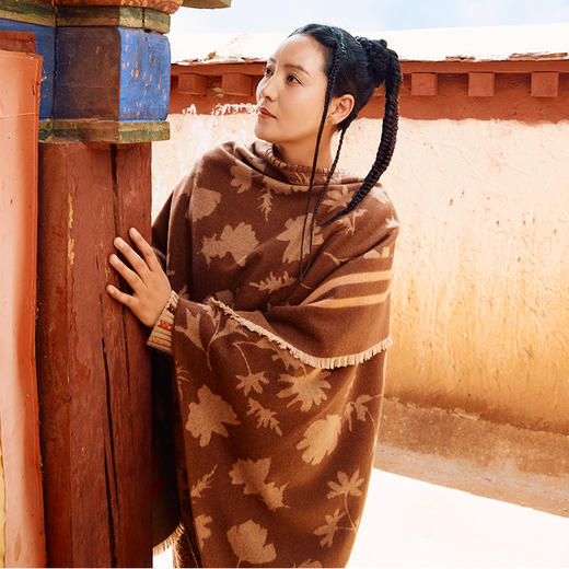 羊绒双面提花U型斗篷  SJF97W378N 商品图1