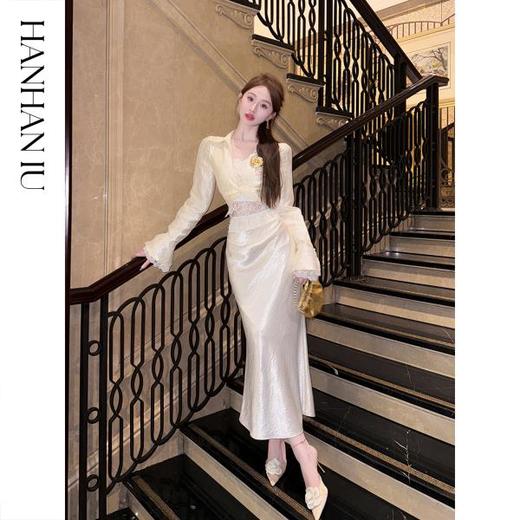 韩韩IU【温柔荡漾】琥珀流光色系法式修身显瘦蕾丝缎面鱼尾半身裙 商品图2