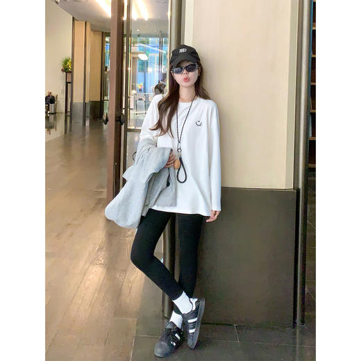 【129元任选2件】现货！简约笑脸印花长袖T恤 商品图4