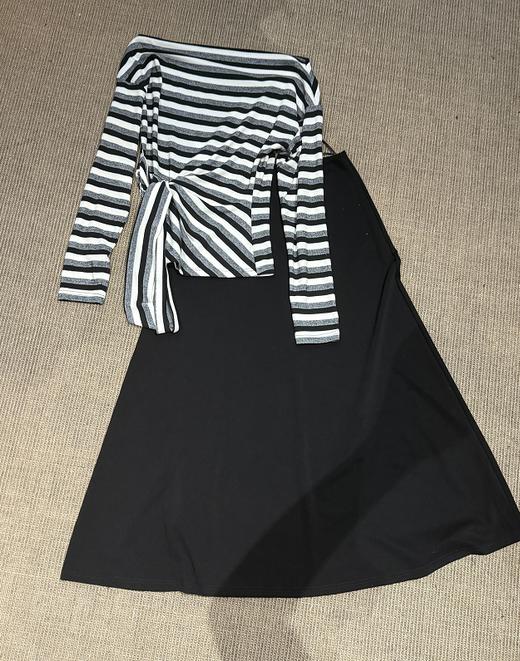 【门店同款】ENJOY秋季“浮光织影”条纹一字肩套装裙 165843680 商品图0